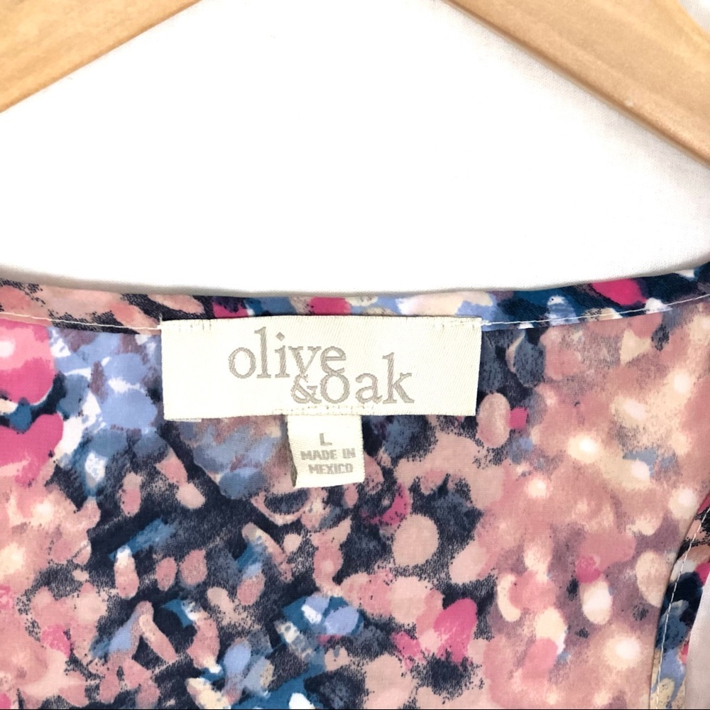 OLIVE & OAK Floral Silky Tank Top- L - Picture 5 of 6